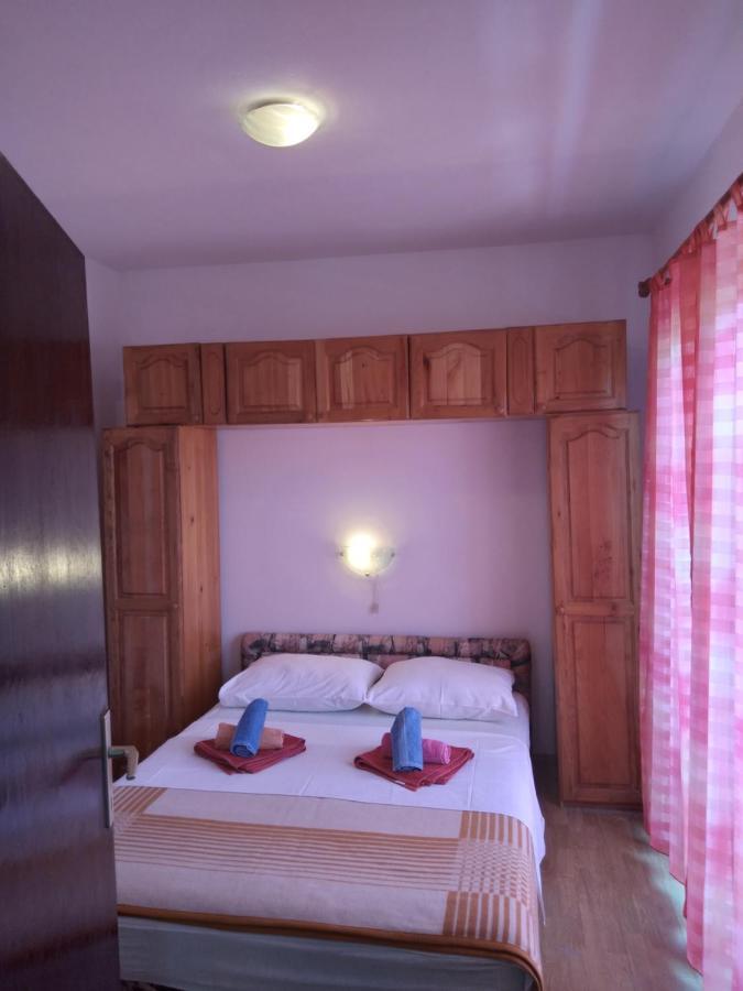 Apartments "Sun-Sea" Lopar Ngoại thất bức ảnh